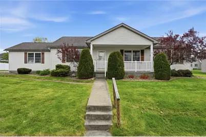 924 Rose Ave, New Castle, PA 16101 - Photo 1