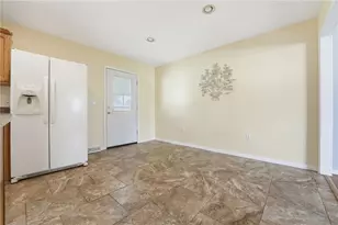 924 Rose Ave, New Castle, PA 16101 - Photo 6