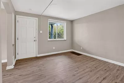 1406 Elmwood St, Port Vue, PA 15133 - Photo 12