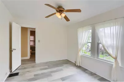 127 Montclair Ave, Pittsburgh, PA 15229 - Photo 14