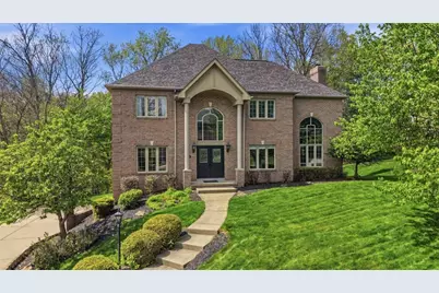702 Rustic Ridge Dr, Cranberry Township, PA 16066 - Photo 1