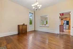 2738 Mt Royal Rd, Pittsburgh, PA 15217 - Photo 12
