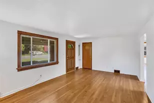 180 Bonnie View Dr, Pine Township, PA 15090 - Photo 8