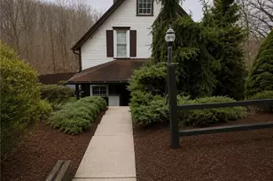 839 Larimer Ave, Wilkins Township, PA 15145 - Photo 2