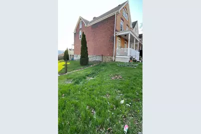 19 S 6th St, Duquesne, PA 15110 - Photo 2