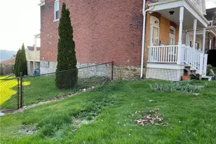 19 S 6th St, Duquesne, PA 15110 - Photo 2