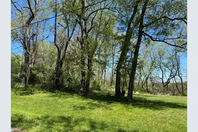 16 Walnut St, Smith Township, PA 15021 - Photo 2