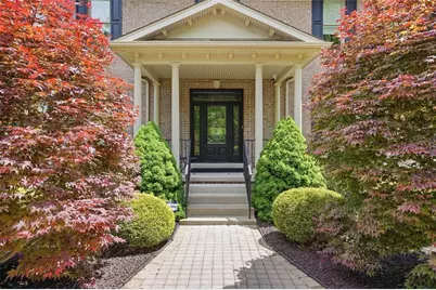 1040 Chanticleer Dr, Moon/Crescent Twp, PA 15046 - Photo 6