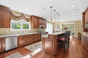 1040 Chanticleer Dr, Moon/Crescent Twp, PA 15046 - Photo 10