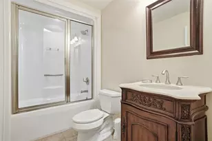 1040 Chanticleer Dr, Moon/Crescent Twp, PA 15046 - Photo 32