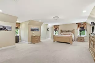 1040 Chanticleer Dr, Moon/Crescent Twp, PA 15046 - Photo 22