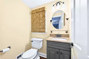 2545 Matterhorn Dr, Pittsburgh, PA 15090 - Photo 6