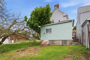 2402 Grandview Ave, McKeesport, PA 15132 - Photo 4