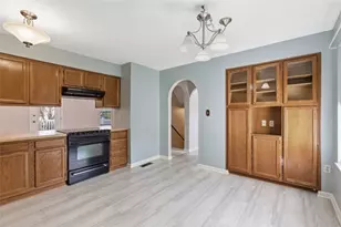 1113 Old Farm Rd, Cecil, PA 15055 - Photo 14