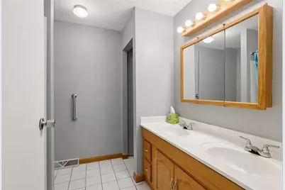 2715 Myrtle Dr, Lower Burrell, PA 15068 - Photo 18