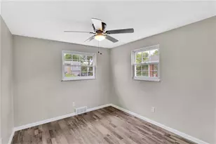 709 Providence Dr, Pittsburgh, PA 15239 - Photo 16