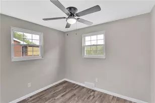 709 Providence Dr, Pittsburgh, PA 15239 - Photo 14
