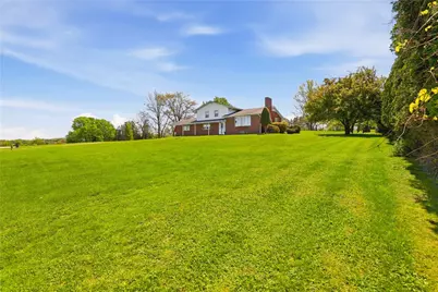 162 County Park Rd, Mount Pleasant Township, PA 15666 - Photo 4