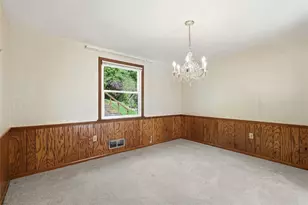 1548 Spreading Oak Dr, Scott Township, PA 15220 - Photo 12