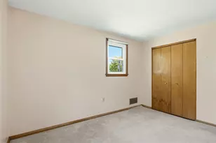 1548 Spreading Oak Dr, Scott Township, PA 15220 - Photo 34
