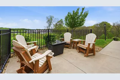 300 Spring Valley Drive, Jackson Township, PA 16063 - Photo 4