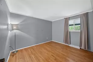 279 Woodridge Dr, Green Tree, PA 15106 - Photo 18