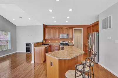 1003 Timber Run Dr, Cecil, PA 15057 - Photo 10