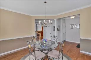 1003 Timber Run Dr, Cecil, PA 15057 - Photo 4