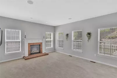 1003 Timber Run Dr, Cecil, PA 15057 - Photo 8