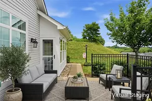 307 Spring Valley Dr, Jackson Township, PA 16063 - Photo 2