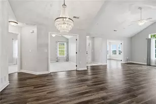 307 Spring Valley Dr, Jackson Township, PA 16063 - Photo 10