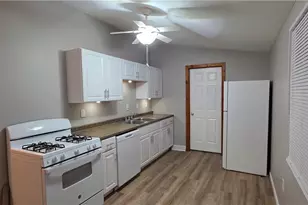 2017 Woodmont Ave, Arnold, PA 15068 - Photo 4