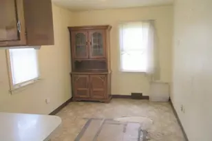 2801 Pioneer Dr, Harmony Township, PA 15003 - Photo 6