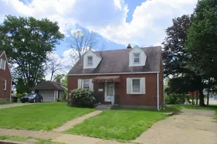 2801 Pioneer Dr, Harmony Township, PA 15003 - Photo 2