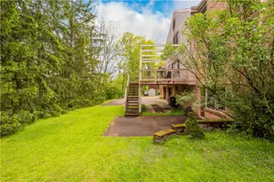 1693 Hathaway Ln, Pittsburgh, PA 15241 - Photo 4