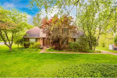 1693 Hathaway Ln, Pittsburgh, PA 15241 - Photo 2