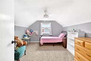 301 Owens Ave, Liberty Boro, PA 15133 - Photo 22