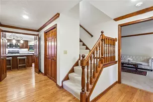 4024 Gwynedd Dr, Hampton, PA 15101 - Photo 4