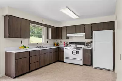 125 Lynn Rd, Brownsville, PA 15417 - Photo 8