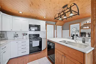 924 Mayfield Rd, Sharpsville, PA 16150 - Photo 16