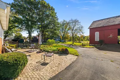 3475 Darlington Rd, Darlington Township, PA 16115 - Photo 6