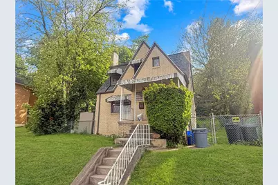 915 Liberty St, McKees Rocks, PA 15136 - Photo 2