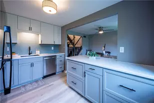 105 Lebeouf, Pittsburgh, PA 15068 - Photo 16