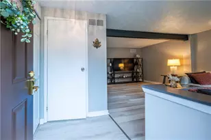 105 Lebeouf, Pittsburgh, PA 15068 - Photo 4