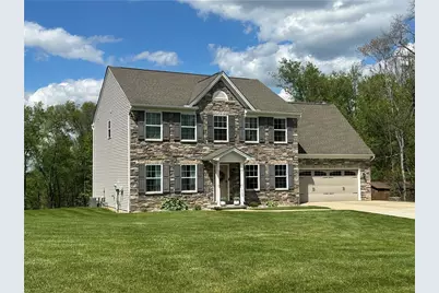 113 Oakwood Drive, Oakland Township, PA 16002 - Photo 2