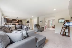 113 Oakwood Dr, Oakland Township, PA 16002 - Photo 20