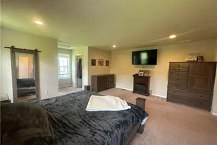 113 Oakwood Dr, Oakland Township, PA 16002 - Photo 36