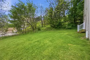148 Sunrise Dr, Pittsburgh, PA 15236 - Photo 46