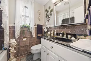 226 Williamsburg Dr, Monroeville, PA 15146 - Photo 12