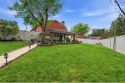 226 Williamsburg Dr, Monroeville, PA 15146 - Photo 42